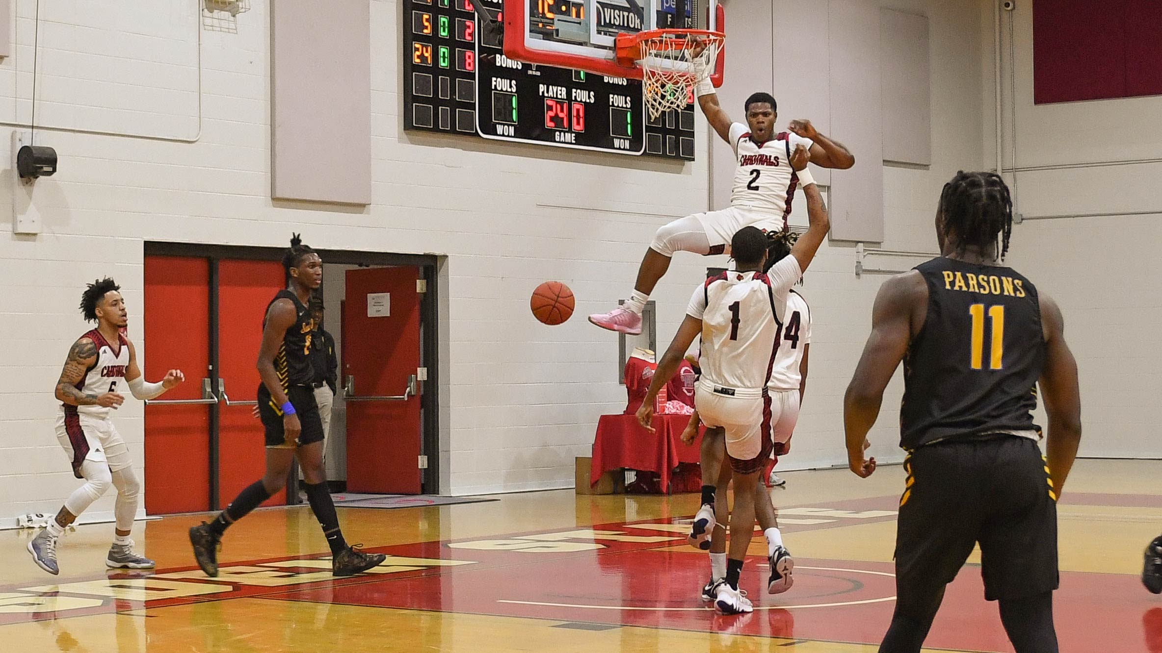 Kintavious Dozier scores in a game against Snead State Community College. 